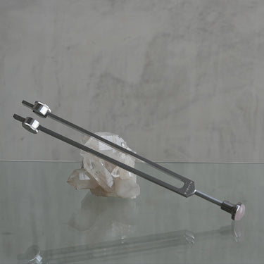 Tuner – “Otto 32” + Rose Quartz Gem Foot 25mm - The Sound Healing Studio