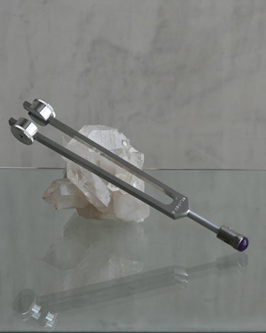 Tuner – “Otto 64” + Gem Foot Attachment Amethyst - “15mm” - The Sound Healing Studio